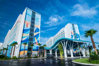 Universal’s Endless Summer Resort Holiday